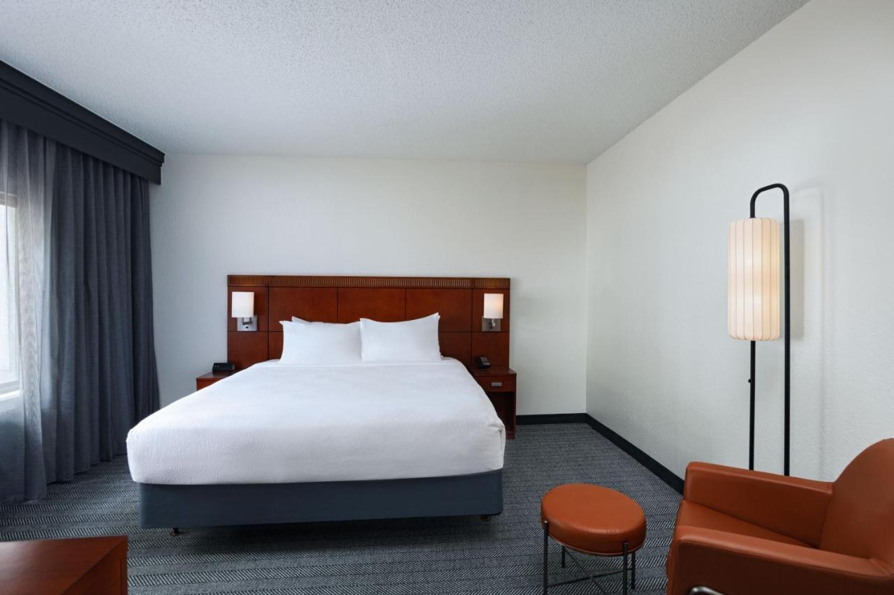 Courtyard By Marriott Dallas Richardson At Spring Valley Luaran gambar