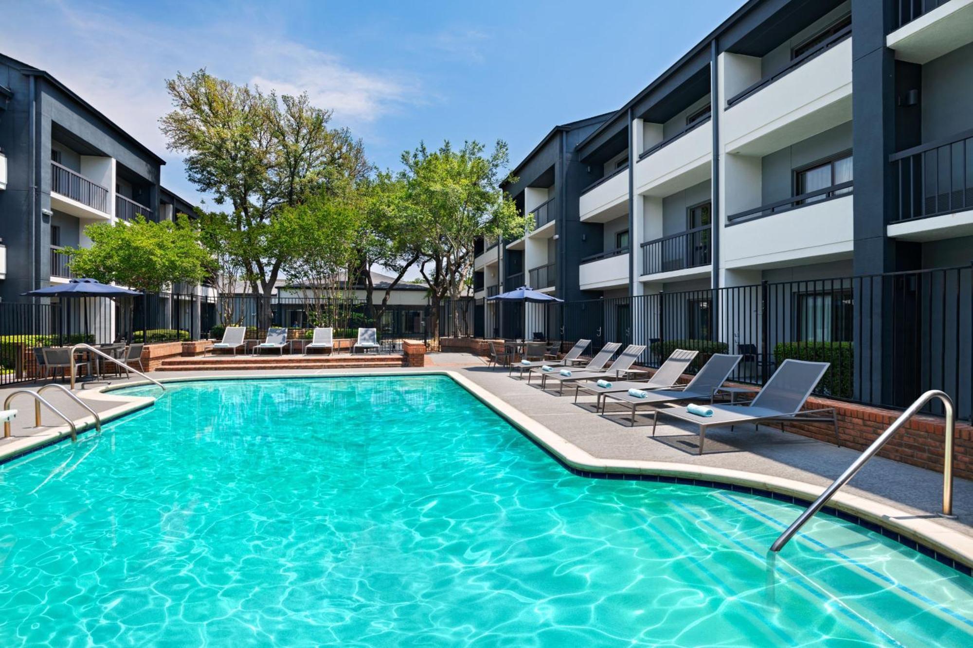Courtyard By Marriott Dallas Richardson At Spring Valley Luaran gambar
