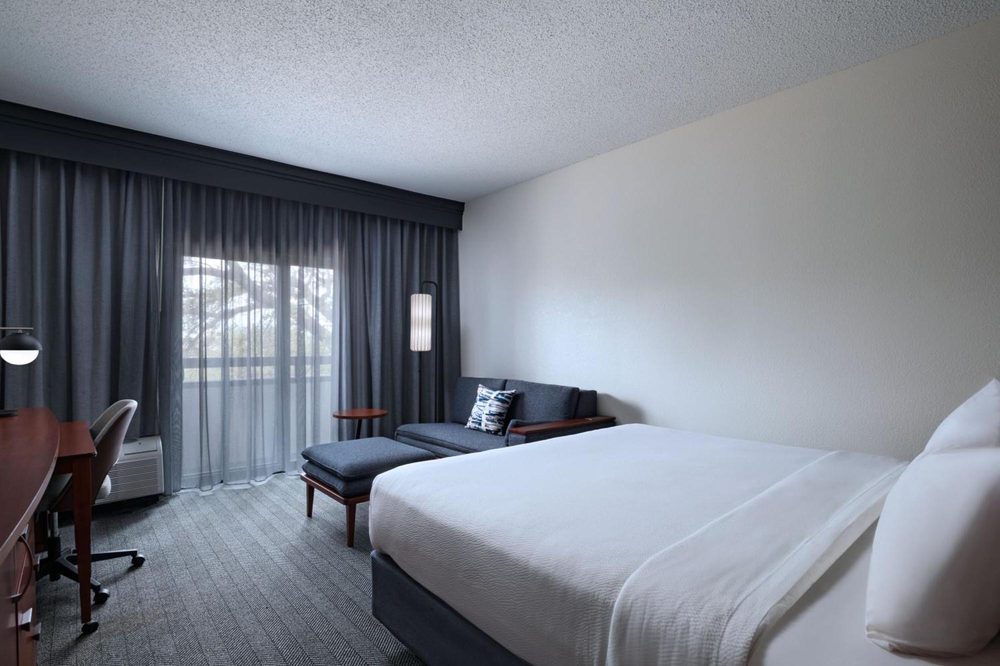 Courtyard By Marriott Dallas Richardson At Spring Valley Luaran gambar